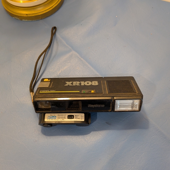 Vtg Keystone Everflash 110 Camera With Film 1980's - Picture 1 of 8